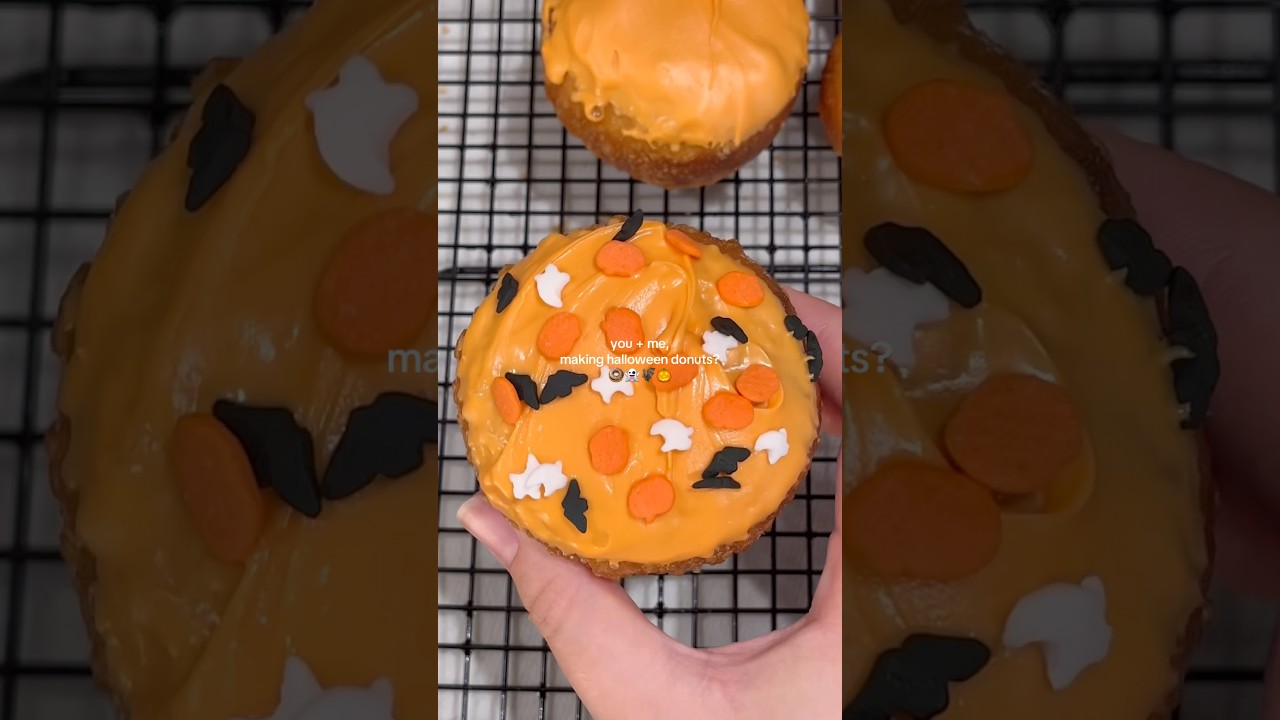 halloween donuts 🍩👻 #baking #donuts #sourdough #halloween #easyrecipe #viral
