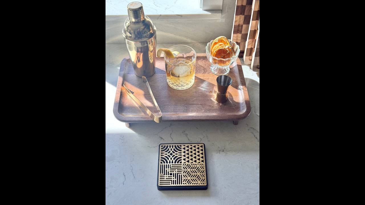 Because plain ice is boring🧊 #founditonamazon #HostingFinds #CocktailIdeas #IceCubes #EntertainingA