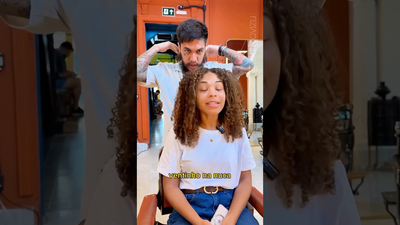Vamos de corte assinatura? ✂️ #cachos #cachosbr #cachoslindos #cacheada #hairstyle #hair