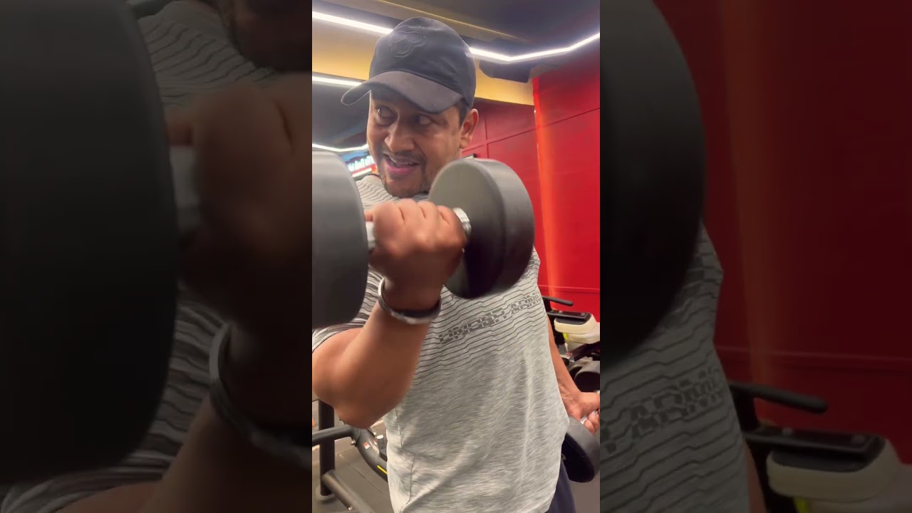 Dumbbell Biceps Curl 💪.#explore #motivation #sports #trending #viral