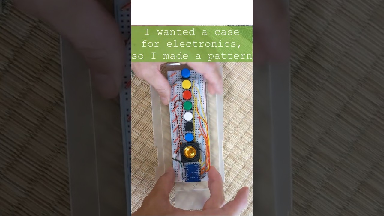 I made a case for the breadboard using a PP sheet and a paper template.