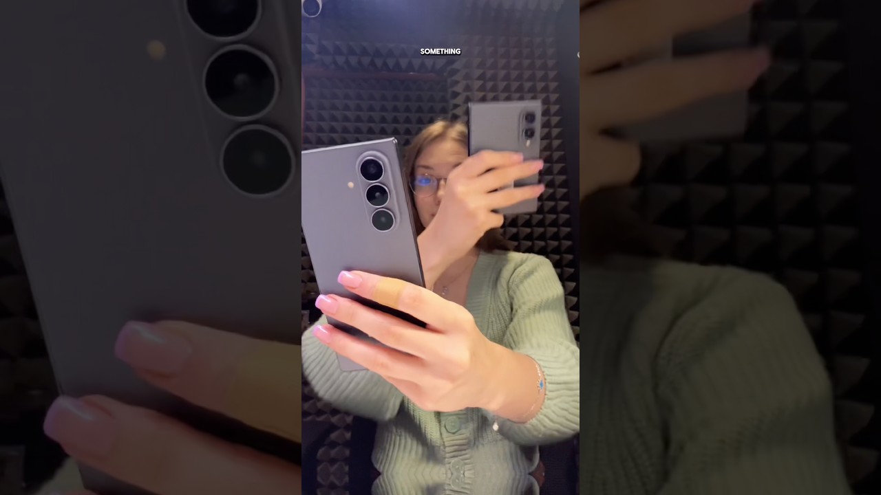 SAMSUNG GALAXY FOLD 8 vs FOLD 8 ULTRA - DESIGN REVIEW📱🎨 #samsung #galaxyfold8 #fold8ultra #design