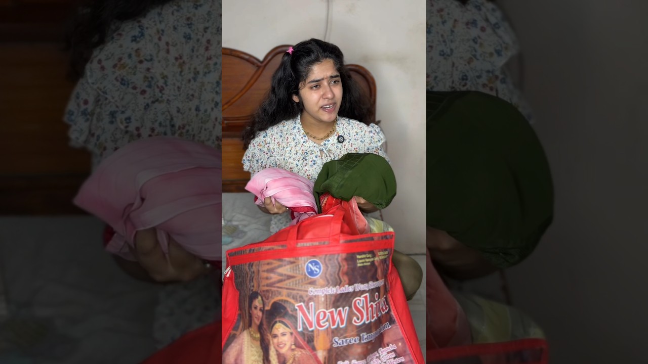 Mumma ke liye nayi saree #shorts #youtubeshorts #minivlog #dailyvlog #vlog #vlogging #comedy