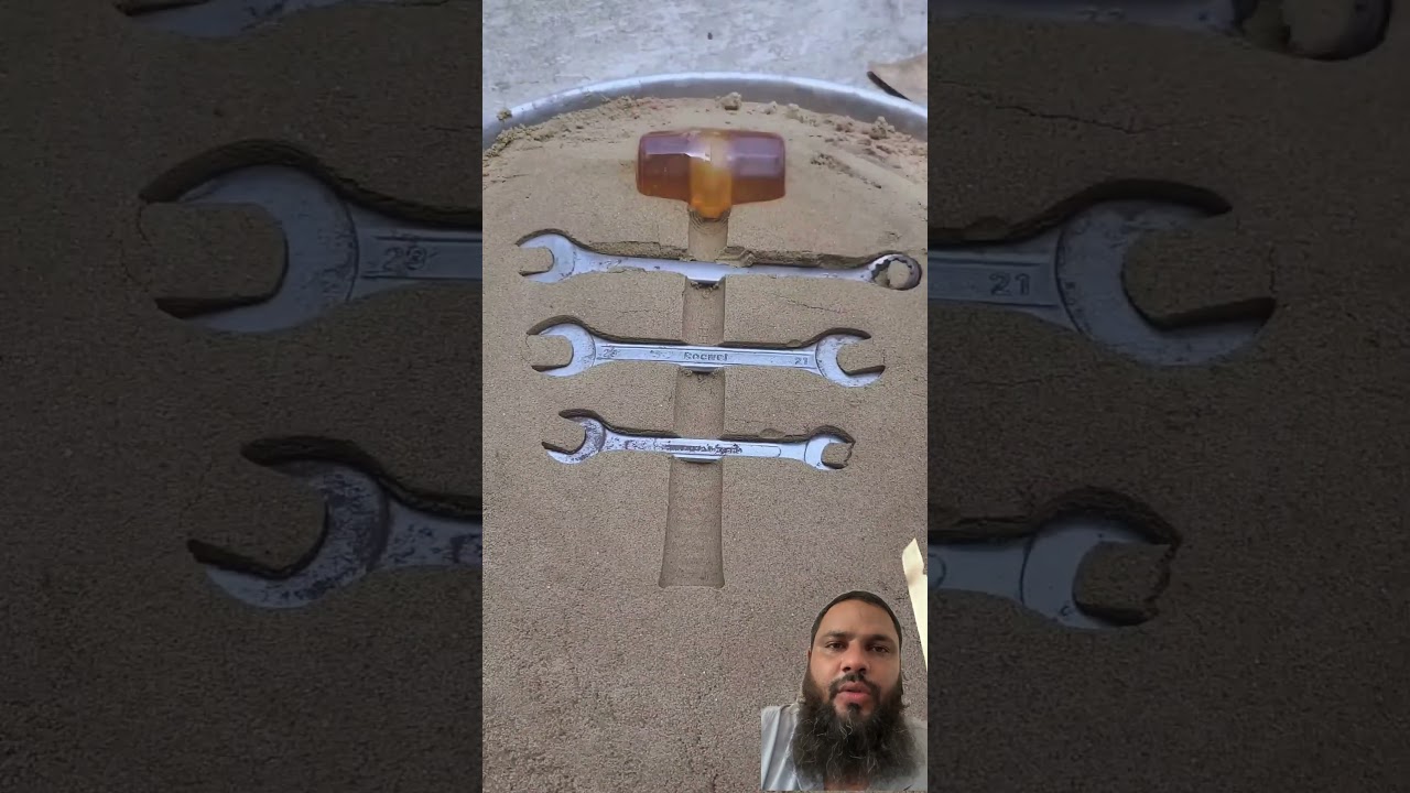 #metal #shorts #cake فن صهر المعادن صب