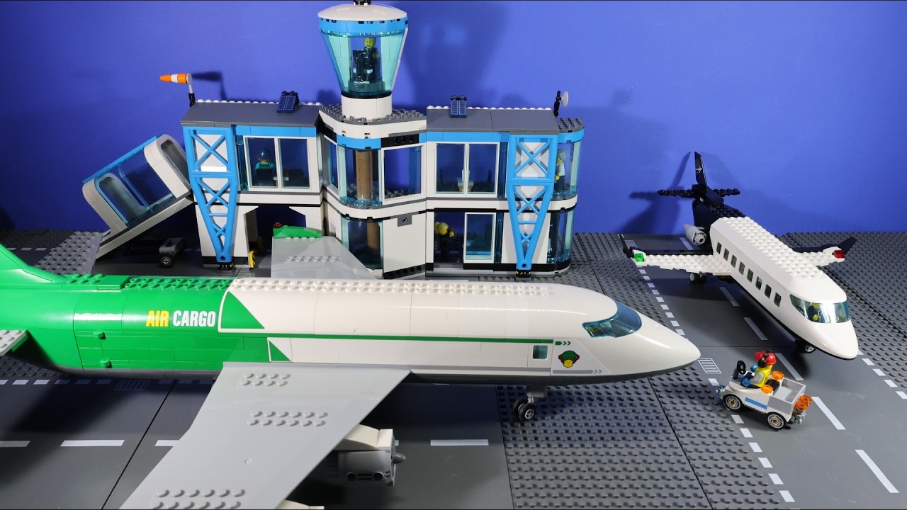LEGO City Airport with Airplane 60502