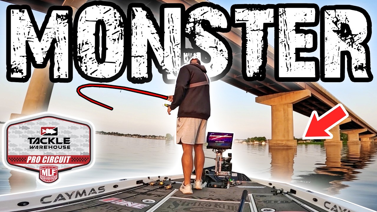 Hunting $100,000 Smallies & Largies! Lake Champlain Pro Circuit Practice Day 1