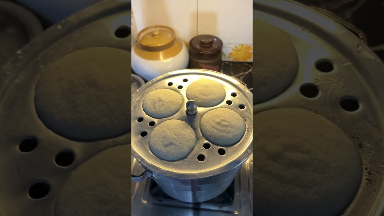 Idli #trending#recipe#food#cooking#viralvideo#shortsfeed#ytshorts #trendingshorts#easy#content#fyp