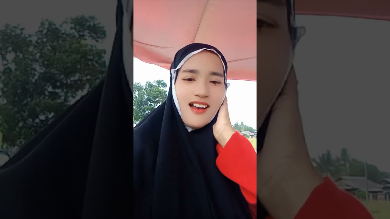 ( basah kembali mega mustika) #lipsing #hiburan ala-ala bunda OfficiaL music video Ria Heri