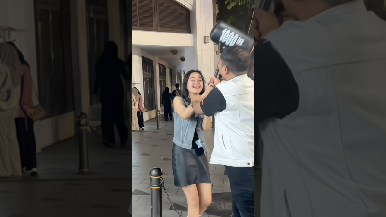 Pranks this beautiful girl until she gets angry #funny #prank #comedy