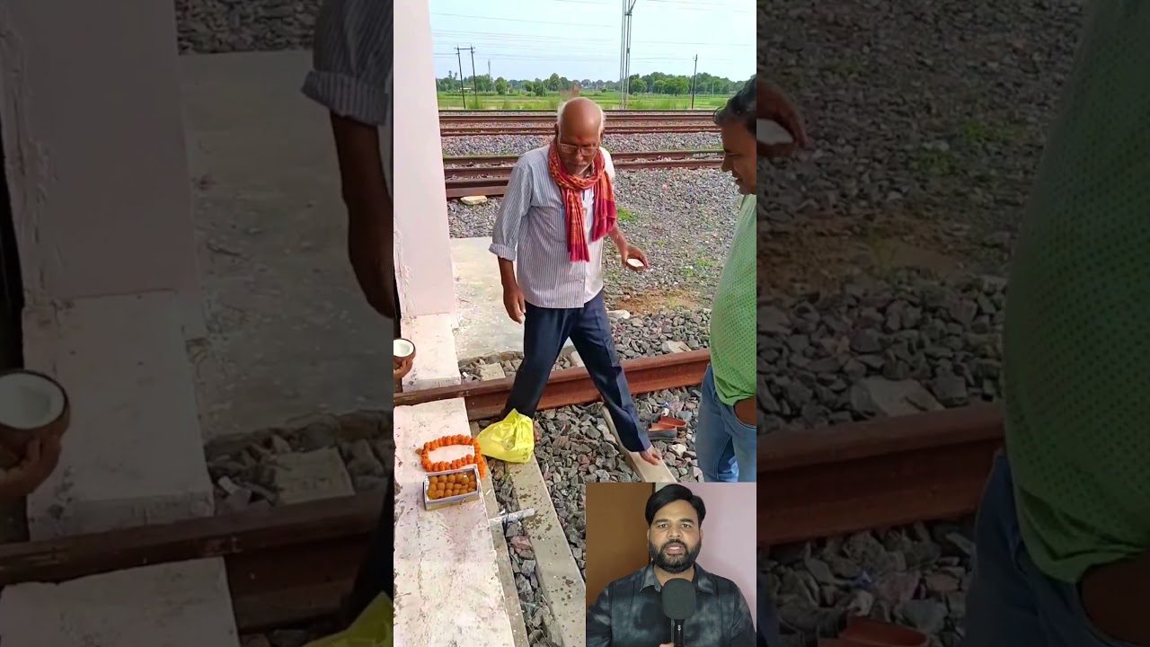 रेलवे इंजन के सामने नारियल तोड़ कर नमस्कार किया 🙏