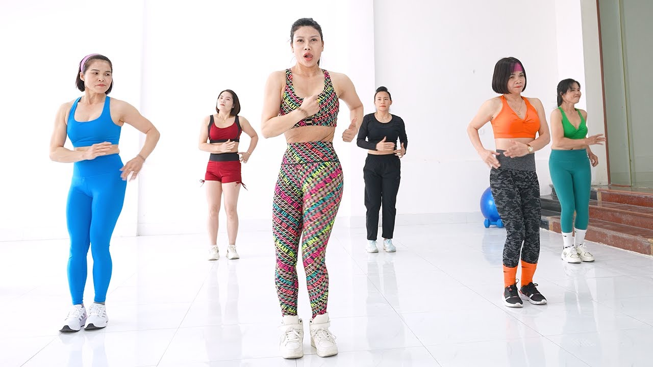 28 Minute Dance Workout At Home | Exercise To Lose Weight FAST | Zumba Class