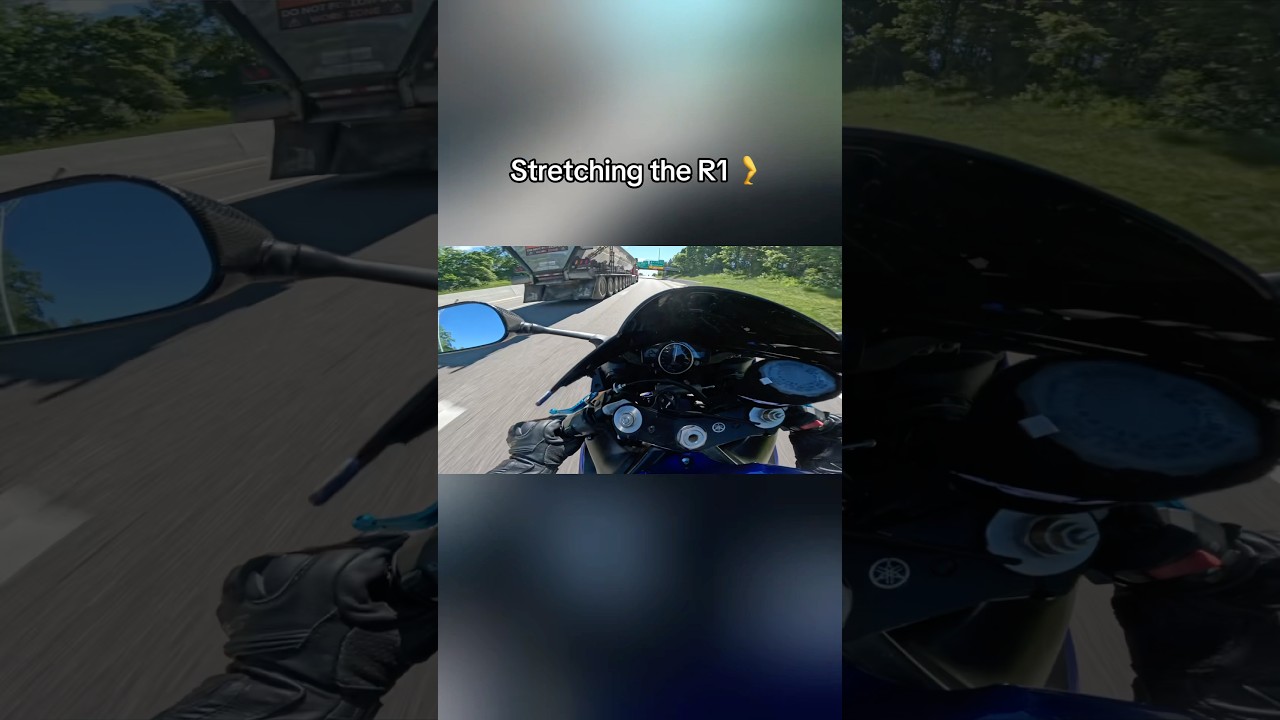 The R1 sounds 😳 #motorcycle #bikelife #yzr #yamaha #yamahar15 #shorts #ytshorts #youtubeshorts