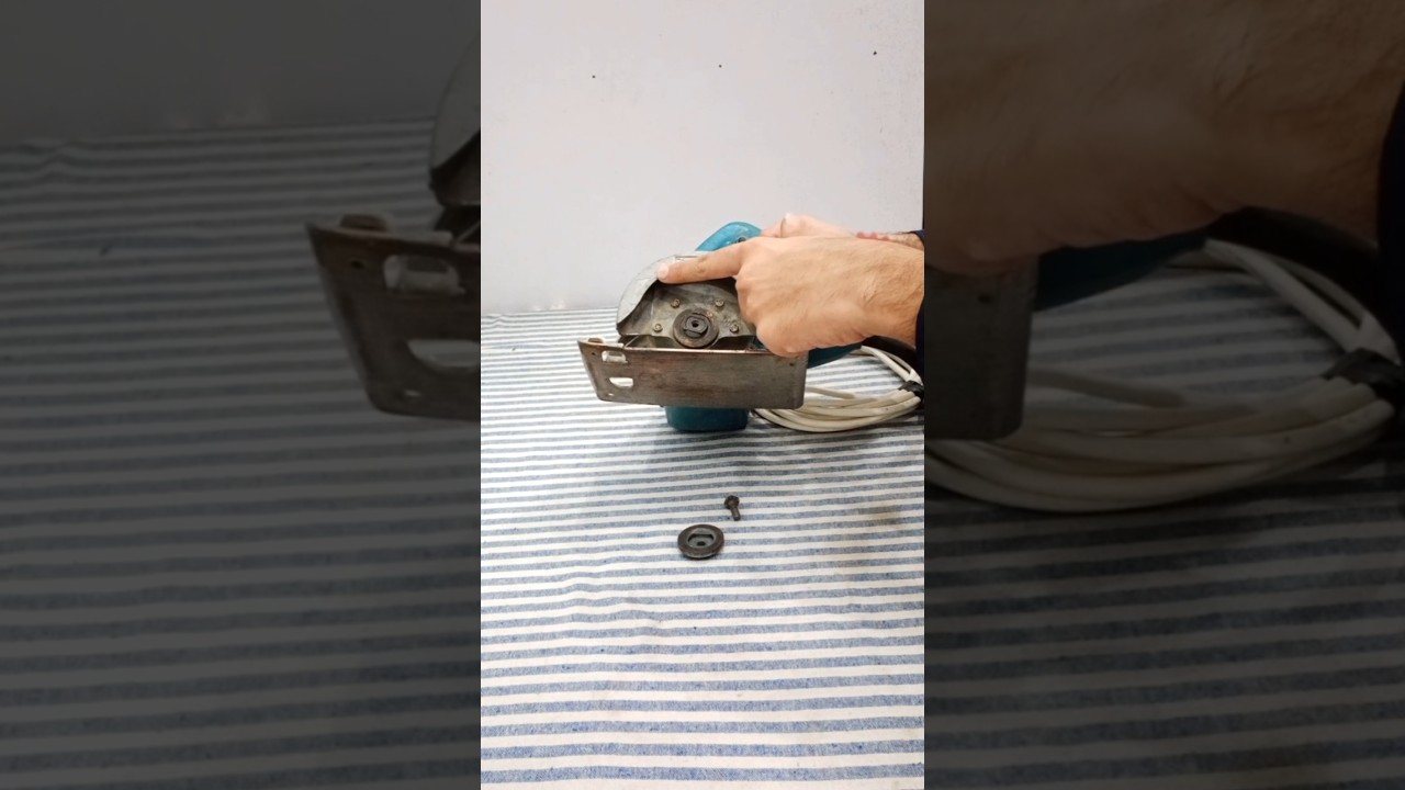 Wood cutting machine blade change #shorts
