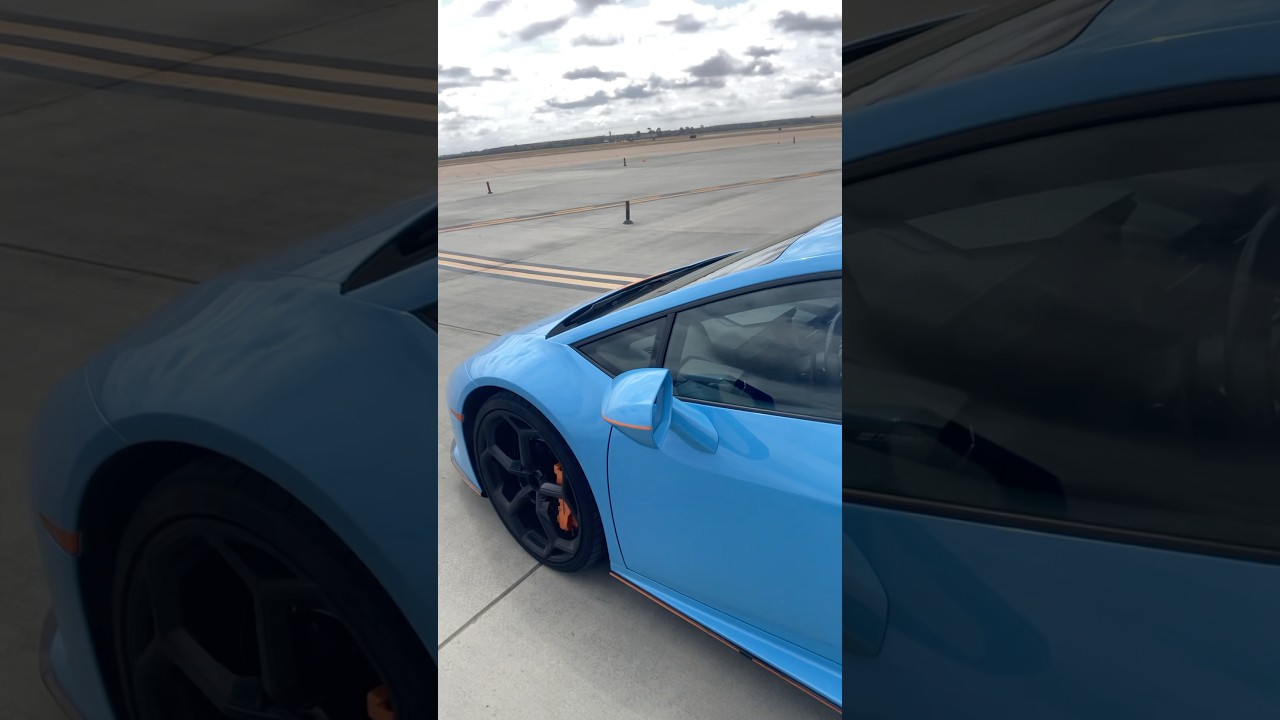 Lamborghini Huracan Evo in blue
