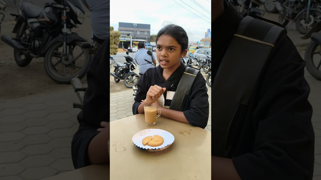 டீக்கடையில் ஒரு சின்ன (பிஸ்கட்) காமெடி வாங்க பார்க்கலாம்..😂😂 #shorts #viral #trending #youtubeshorts