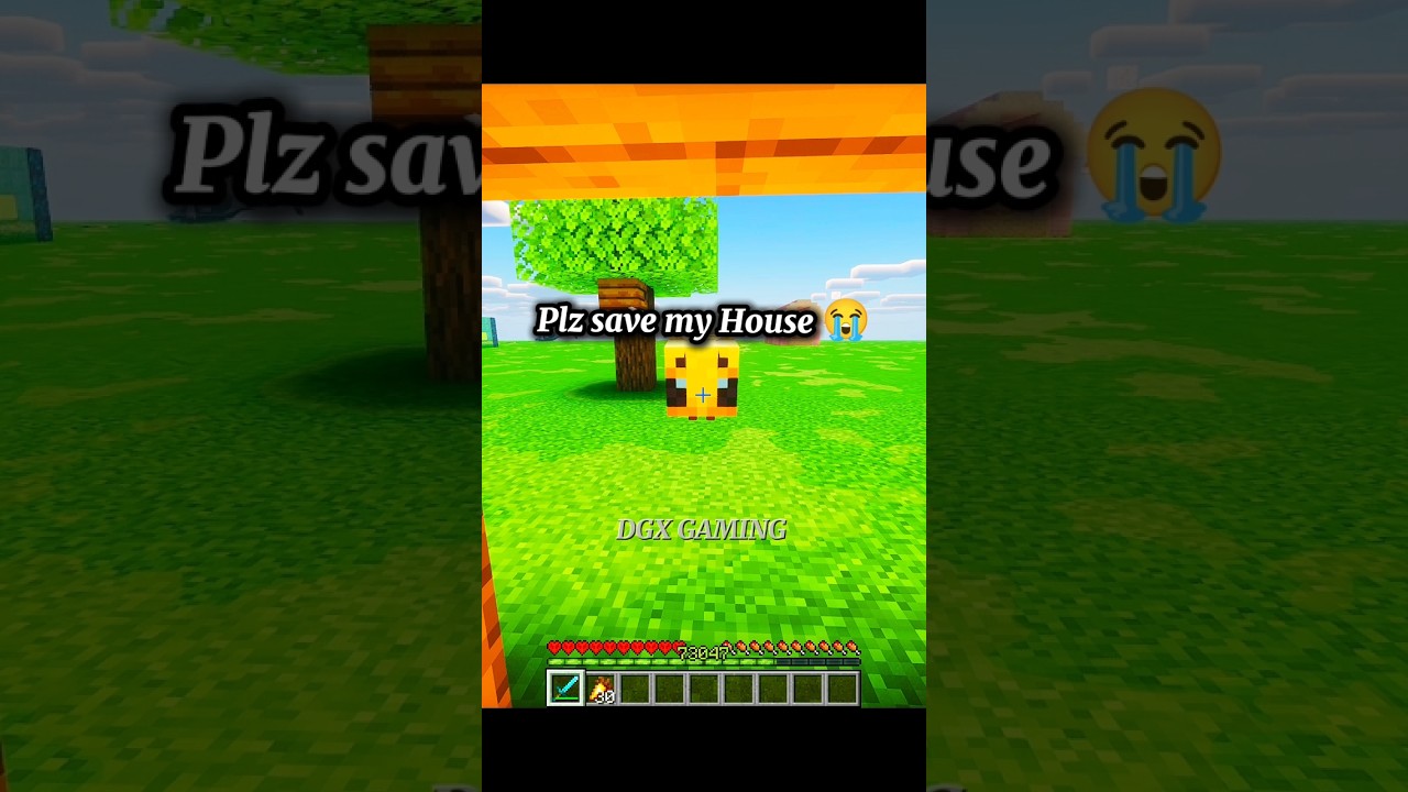 I Helped a Bee… She Saved Me & Buzzed Away 🐝🍯 #minecraft #shorts