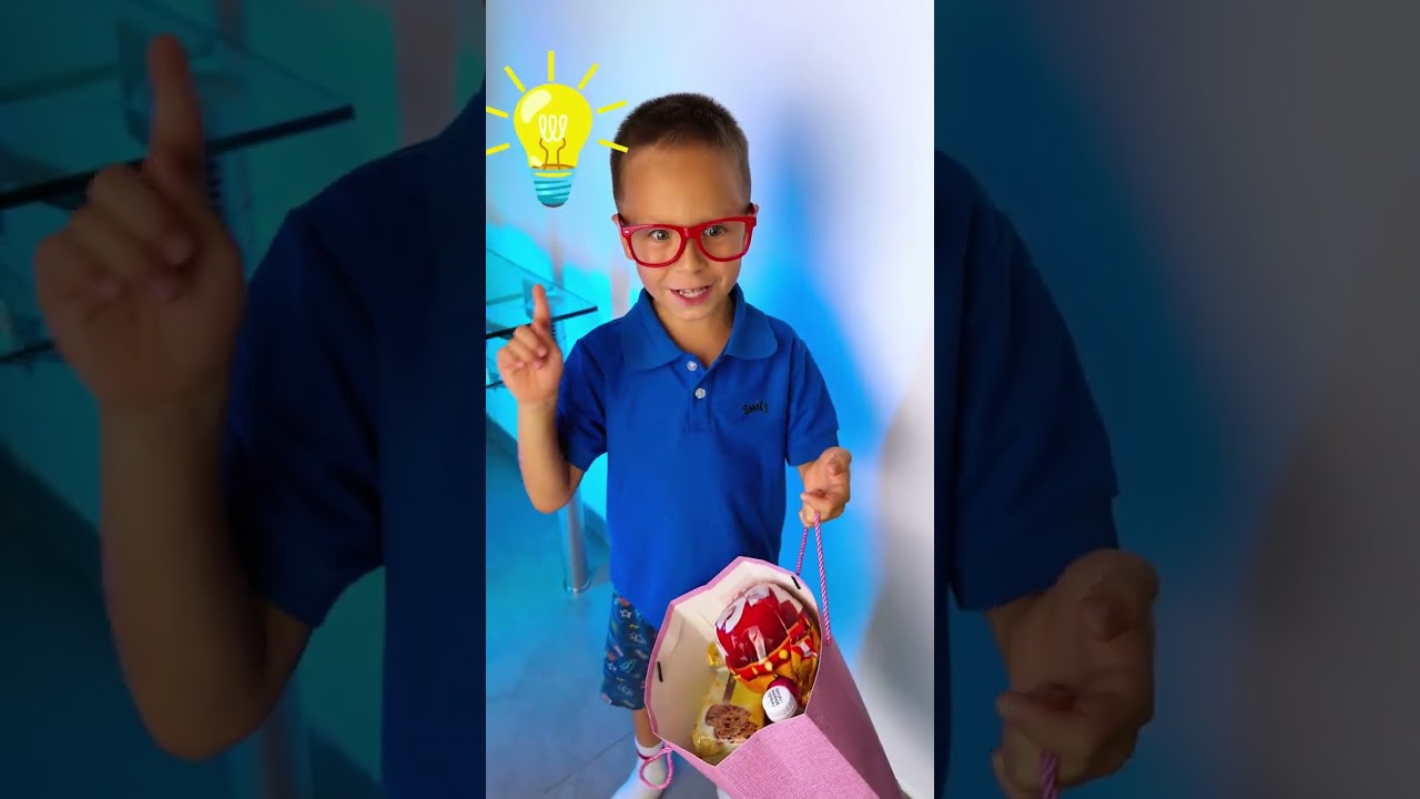 🥦 Big Brother Brings A Healthy Surprise 🍓 Time To Eat! ❤️