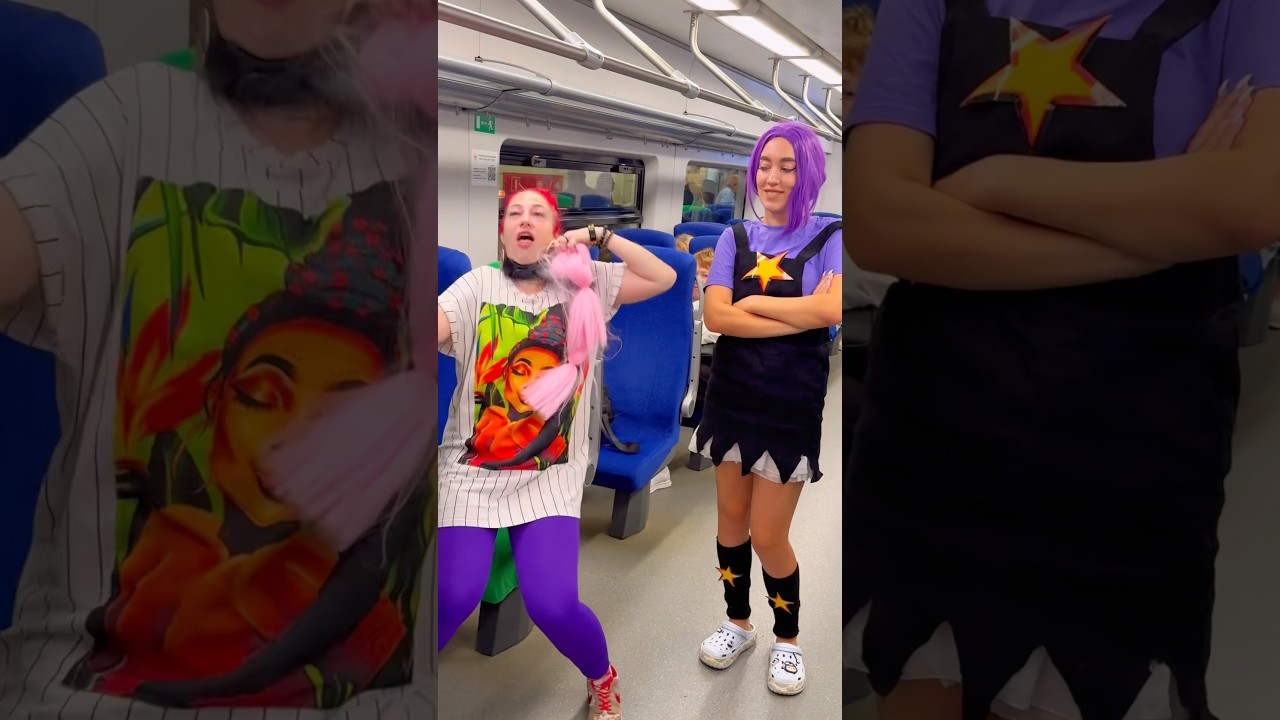 Lily's real hair on the subway…😮🫣 #poppyplaytime #pranks