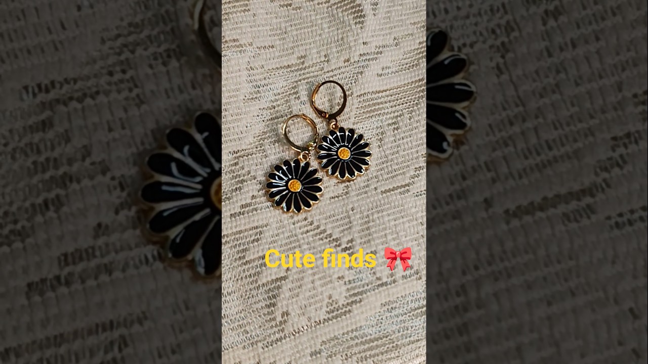 Viral 🔥 Cute earrings #meesho #earrings #meeshohaul #fashion #haul #short #yt #unboxing
