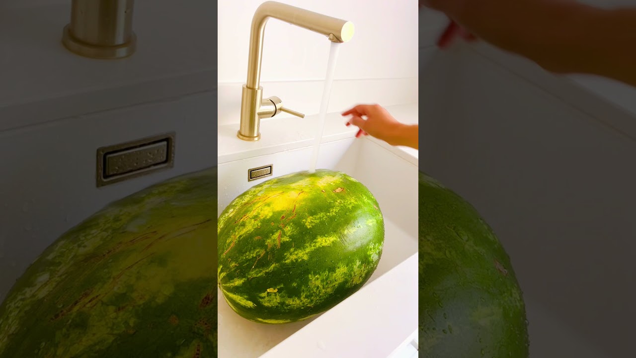 🍉 Près de 14 kg de fraicheur. Très riche en eau #watermelon #pastèque #été #canicule #fruit