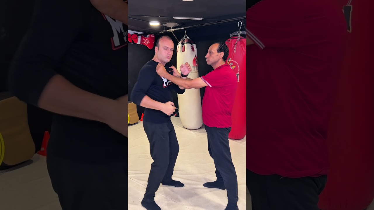 السيطرة من خلال مفصل الكوع #martialarts #قتالات #boxing #فنون_قتالية #mma