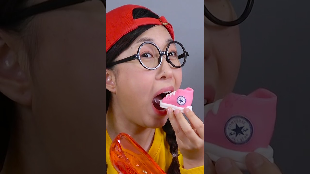 Chocolate Shoes Mukbang 초콜렛 신발 먹방
