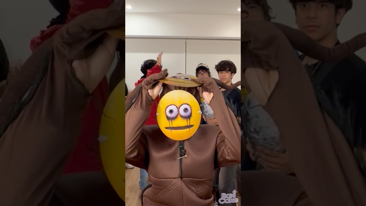 ASUSTANDO A MIS AMIGOS😭 #SHORTS #ROBLOX