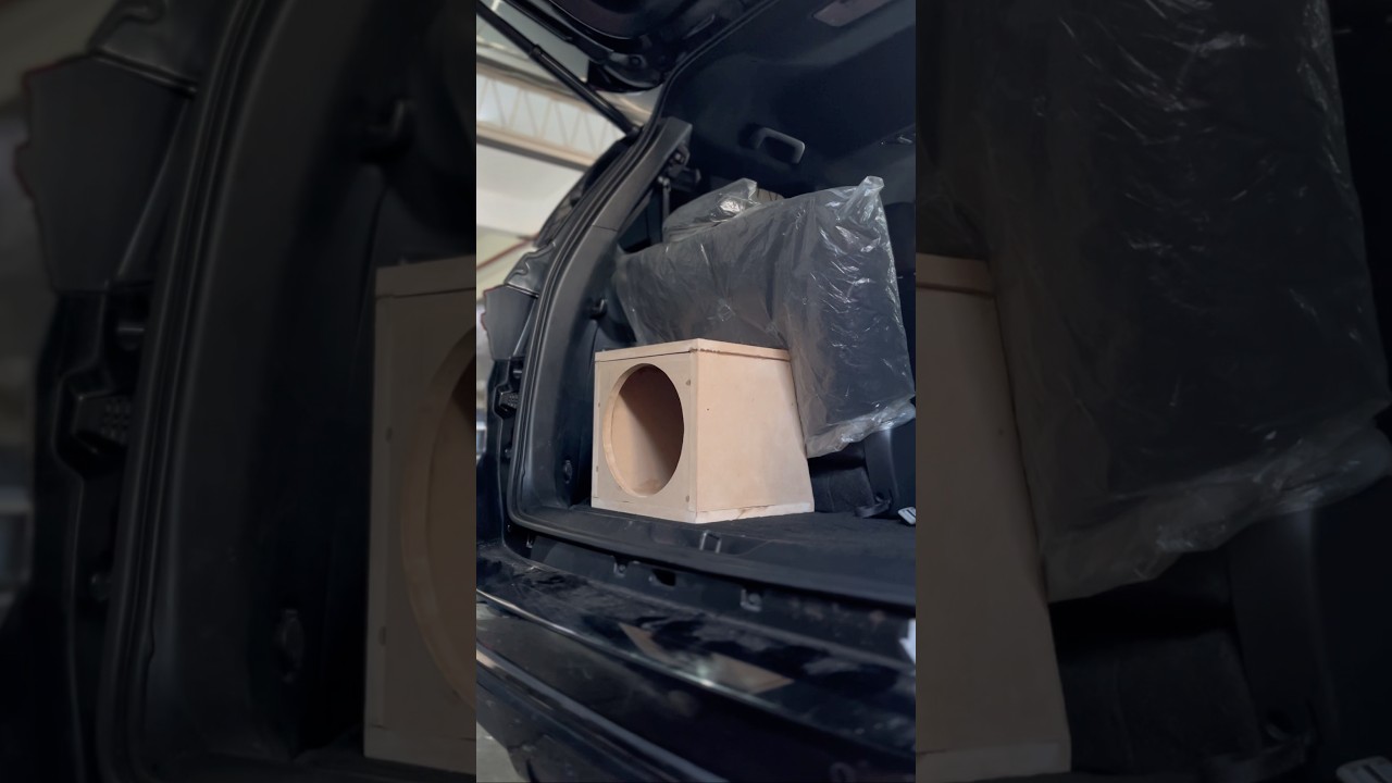 Custom Box Subwoofer Audiocircle Berlin 10” #fortuner #audiomobil #subwoofer #audiocircle #malang