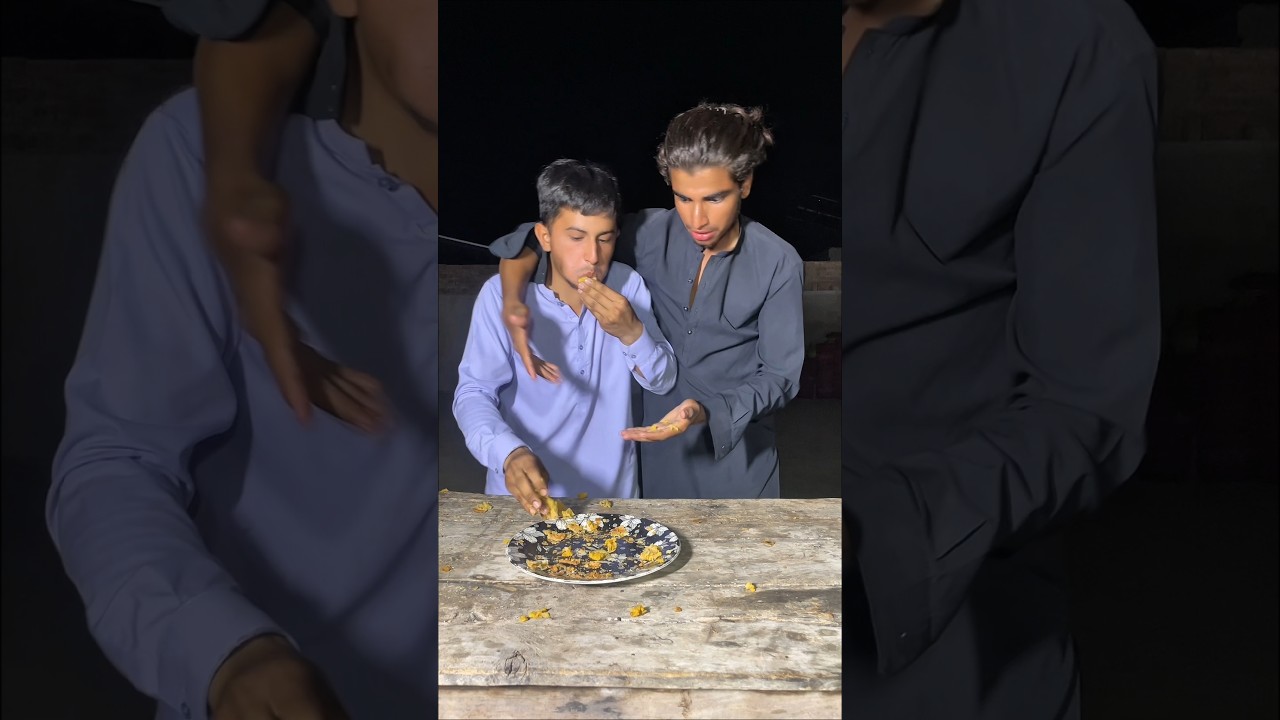 New samosa in one bite challenge 😱😂🤣 #foodchallenges #funnyvideos #fyp