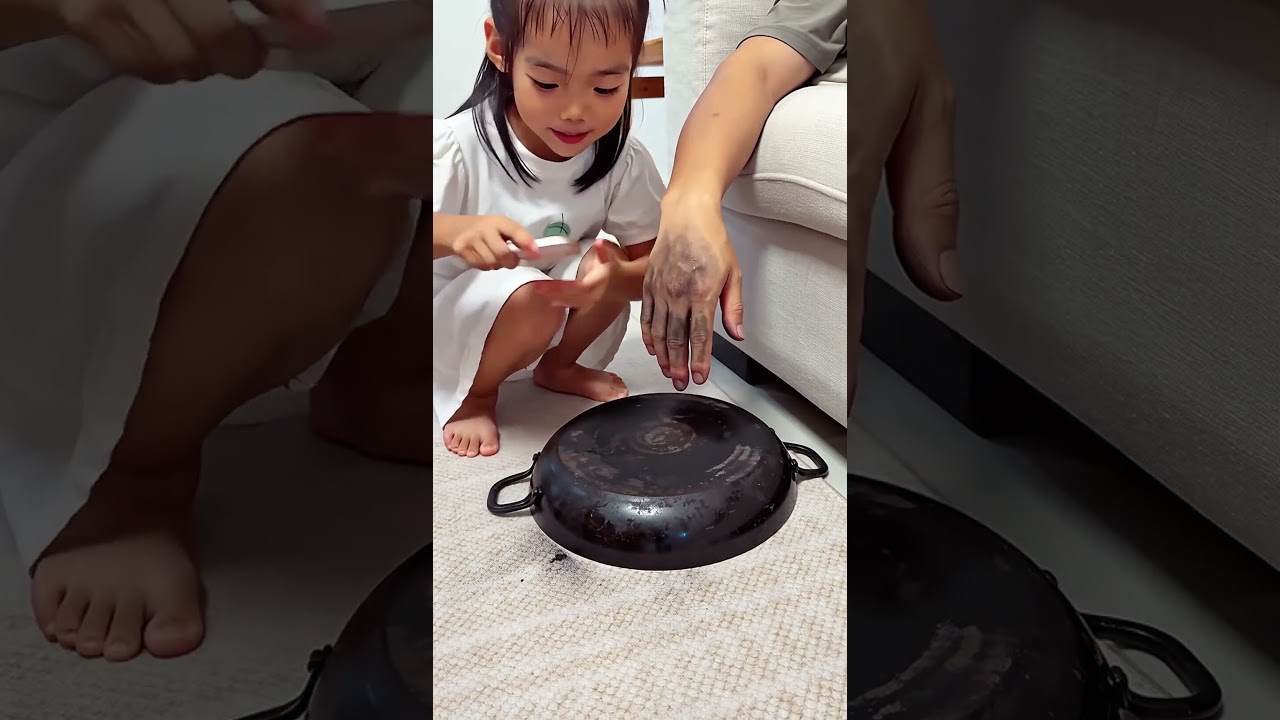 funny daughter pranks daddy