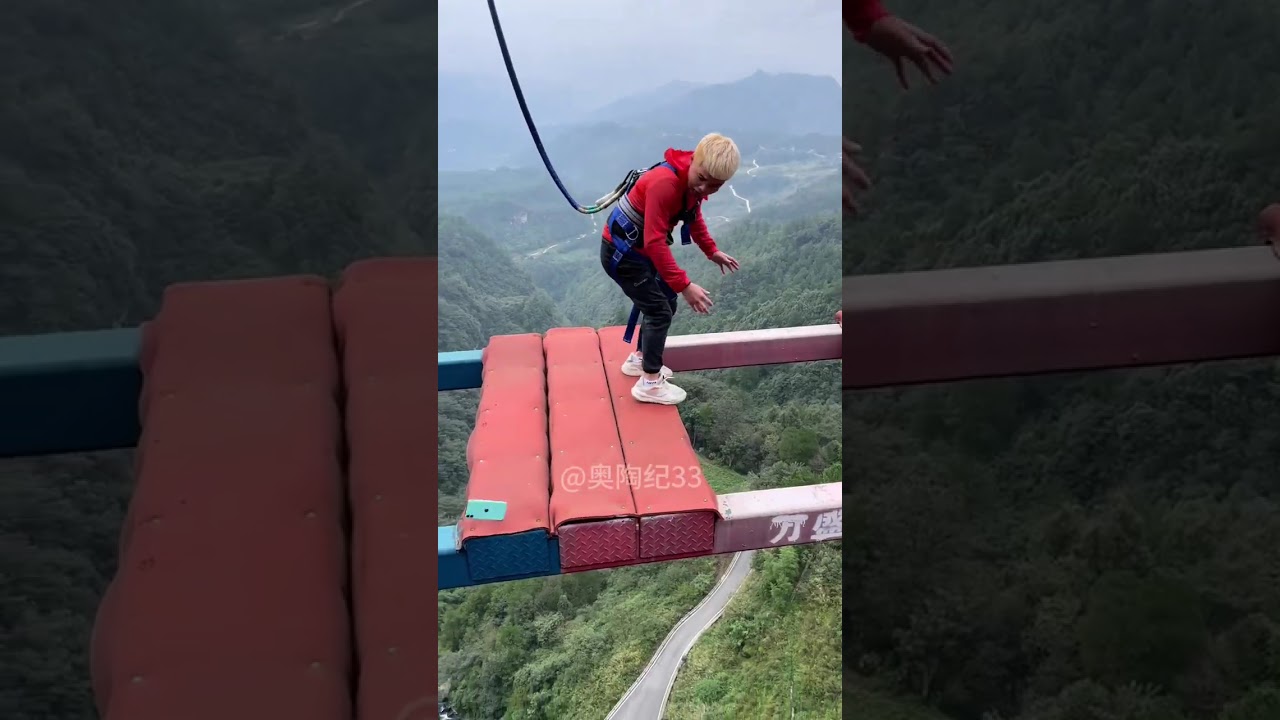 The silent waiting tension is far scarier than aerial free falling:Asmr Bungee Jumping