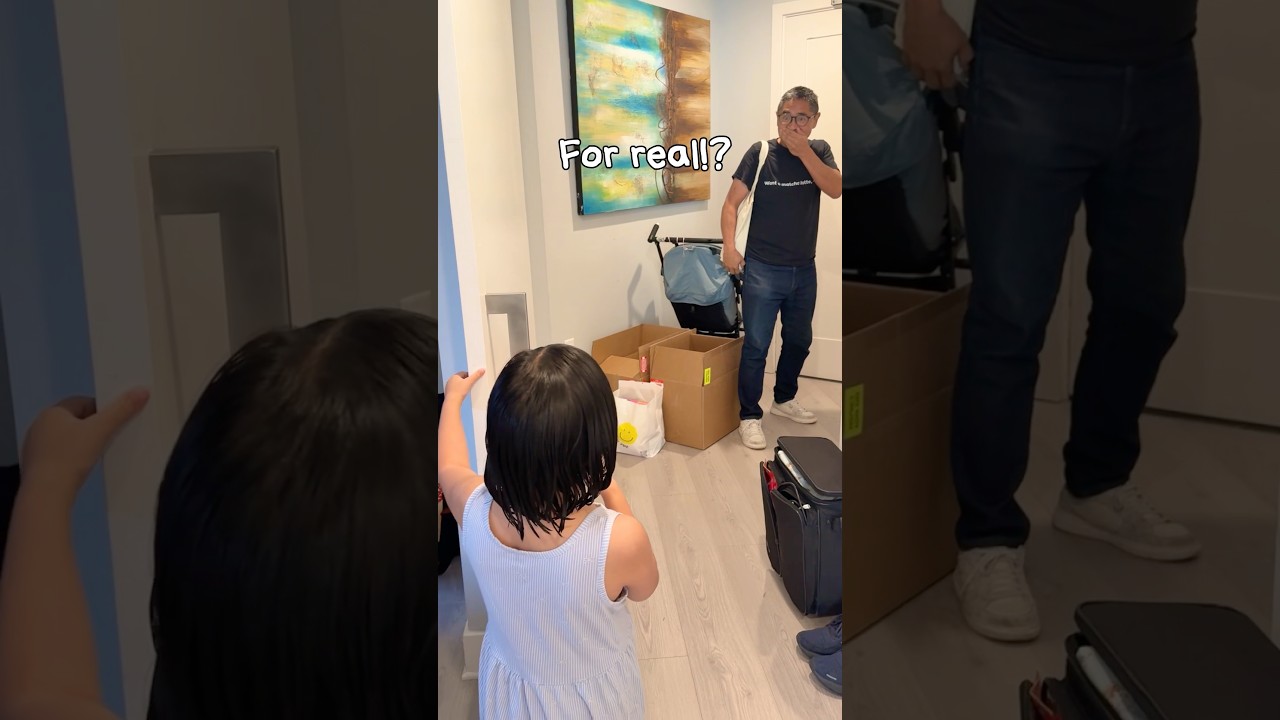 She decided to surprise her dad on Father's Day…🤭😂💇♀️