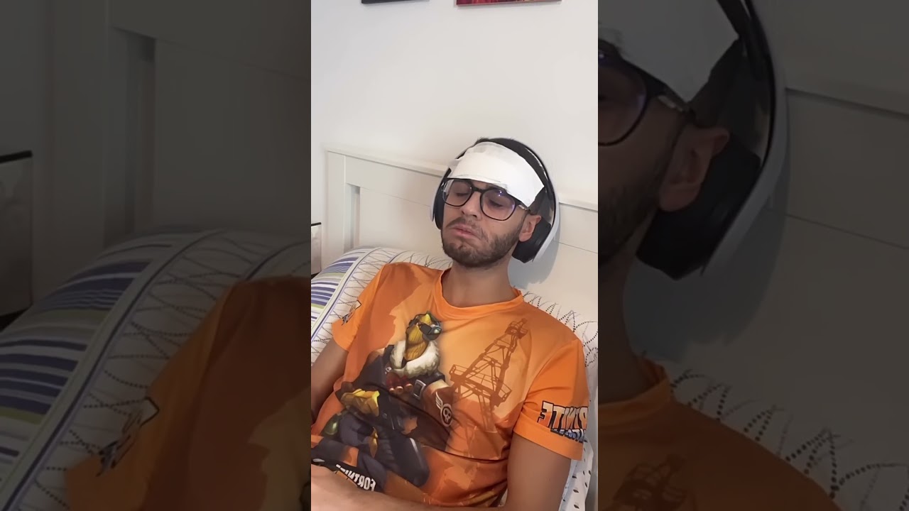OTELLO TROVA SCUSE PER USCIRE PRIMA DA SCUOLA...