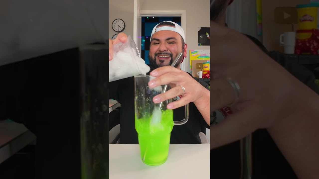 Water of the day! 💦 🥝 🍋‍🟩 🍍 🥥 #water #watertok #flavoredwater #wateroftheday #recipe