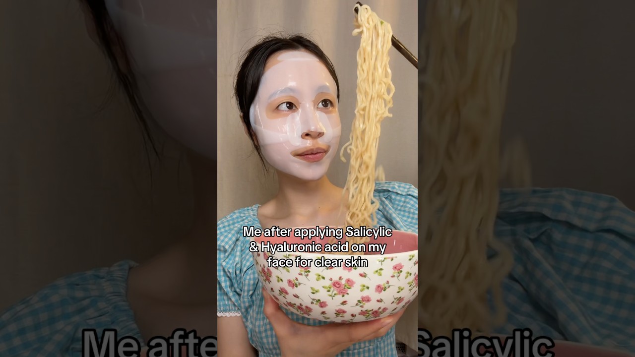 Also me scrolling at 3am after applying eye cream 👀🙈 but ramen just taste too good 😮‍💨