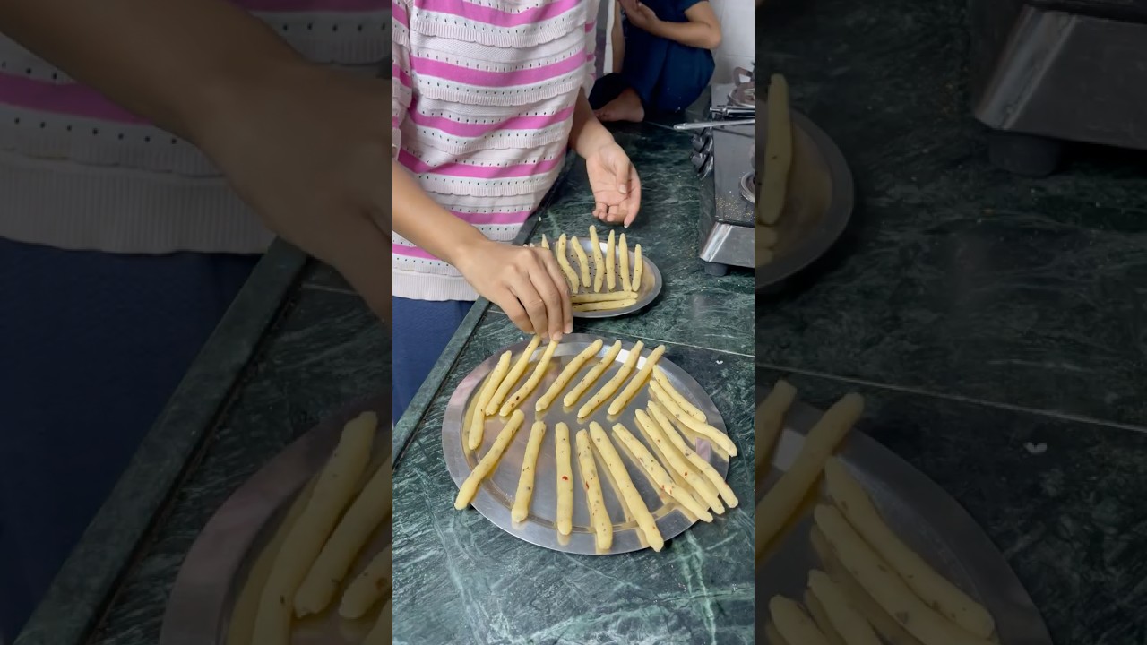 Itni rat kon french fries 🍟 banata hai?🫣#shorts #youtubeshorts