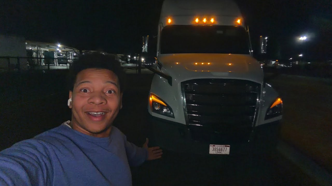 WORKING THE NIGHT SHIFT AS OTR TRUCKER!