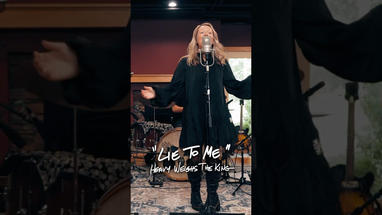 Heavy Weighs the King “Lie to Me” live in my studio #alternativerock #shorts