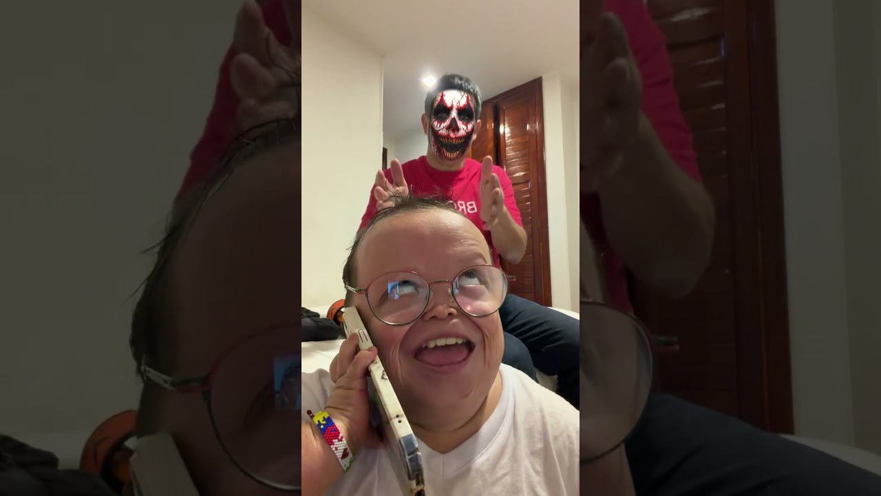 CUIDADO CON LO DE ATRÁS #humor #juanchi #comedia #juanchinbrodie