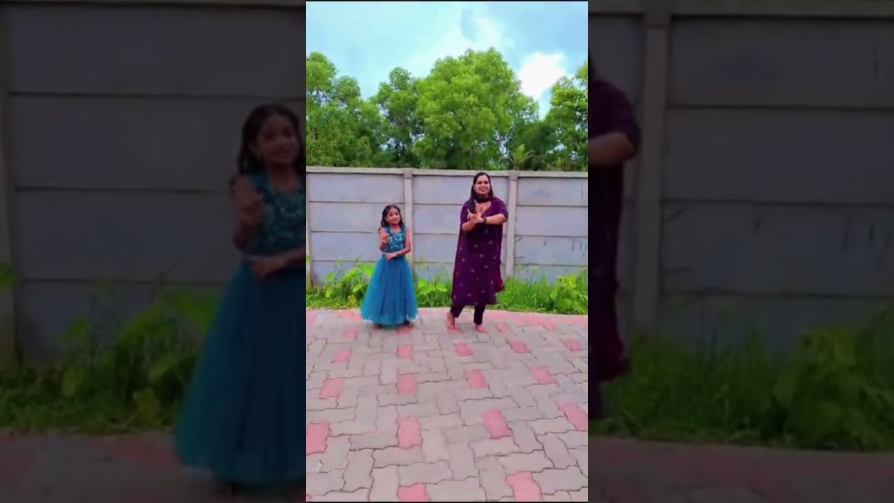 ഒരു ഡാന്‍സ് ആയാലോ😍