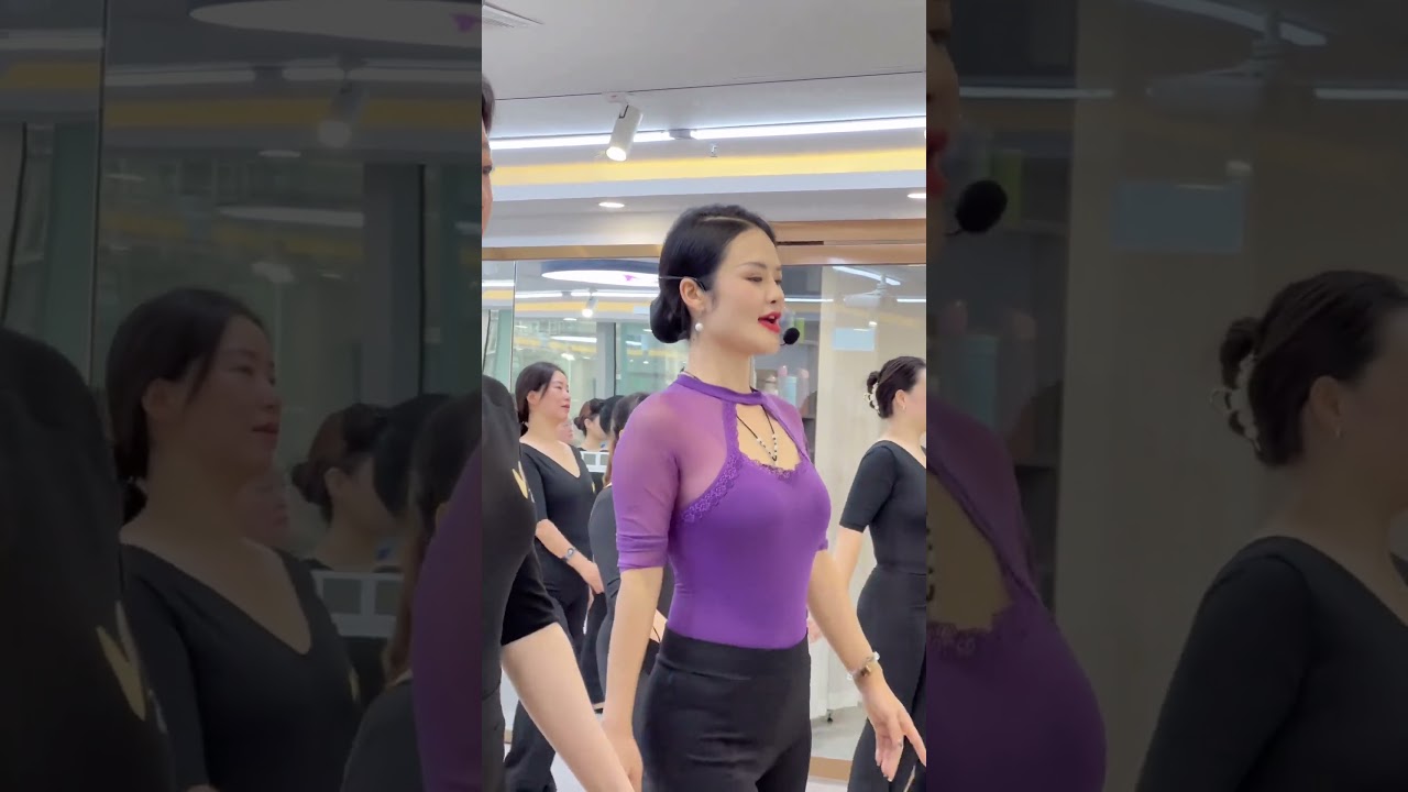 10-Min Model Walking in Place! Elegant Daily Cardio to Burn 50 Cals & Fix Posture. 🥰💪🌟 #Shorts