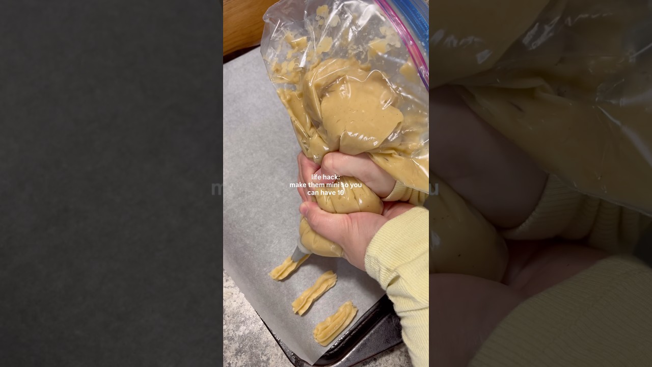 the best baking hack 😋 #baking #churros #bakinghacks #minidessert #bakingtips #viral