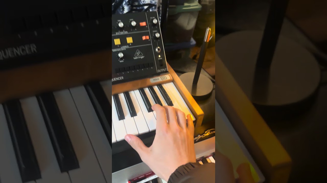 Cooking up on the iPhone SE #musicproducer #producer #randb #beatmaking