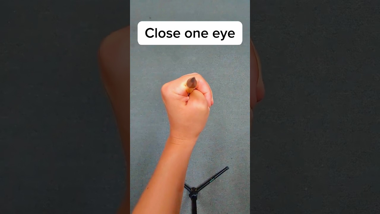 This optical illusion is crazy! 👀 #opticalillusion #illusion #foryou