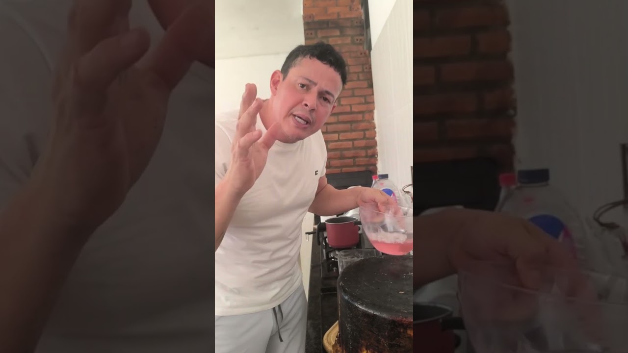 O segredo do limpador caseiro que ninguém te contou! Eu só faço assim com meus panelas!