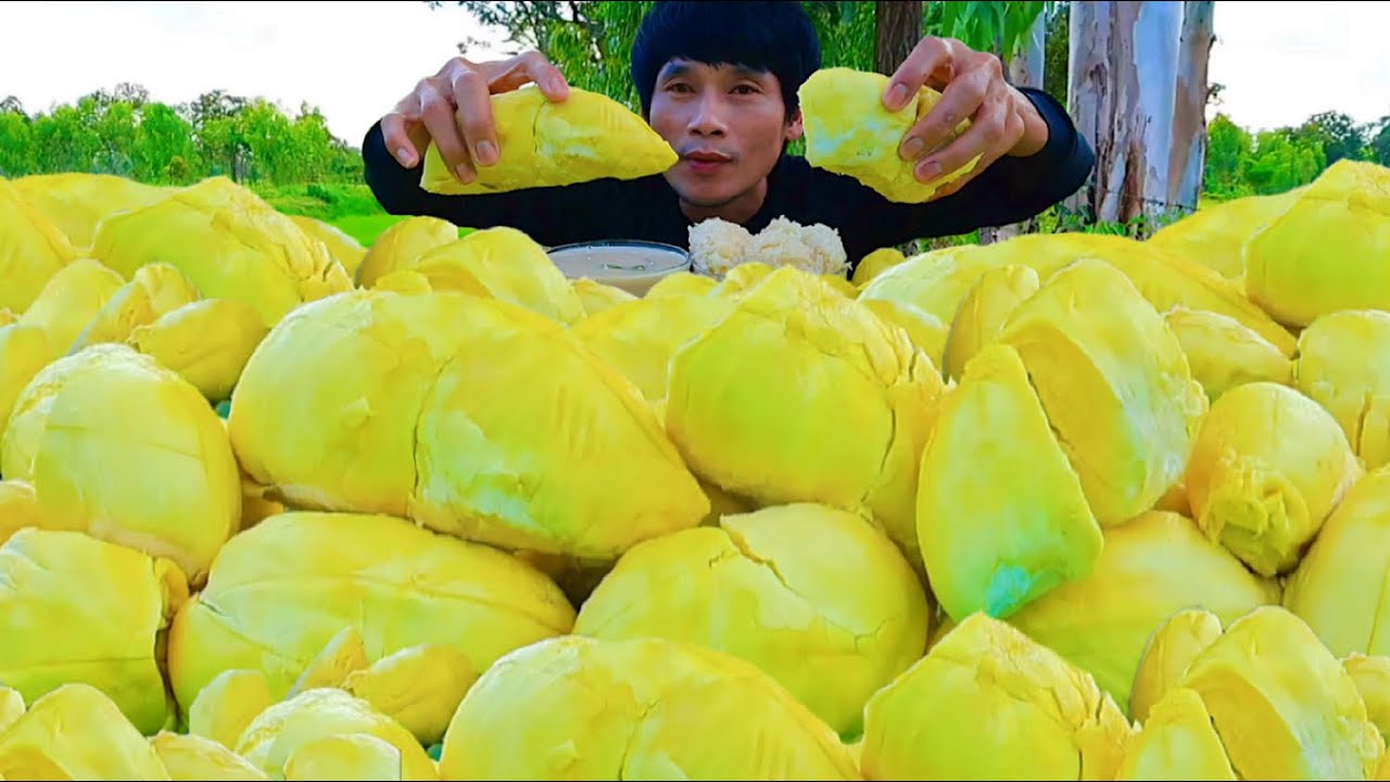 ข้าวเหนียวมูนทุเรียนน้ำกะทิสดมันๆนัวๆแซ่บคักอีหลีครับพี่น้อง ASMR MUKBANG EATING SHOW#โก้อีสานพาแดก 