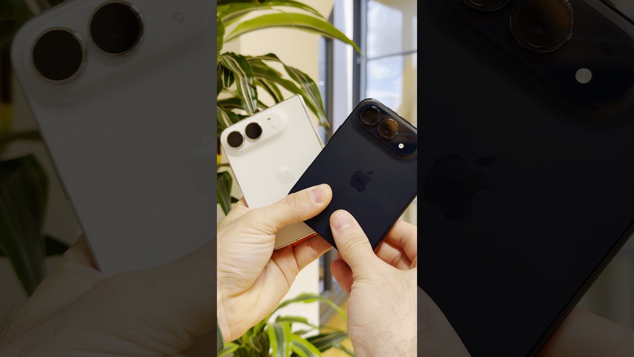 iPhone Duo: Star White vs Night Sky colors