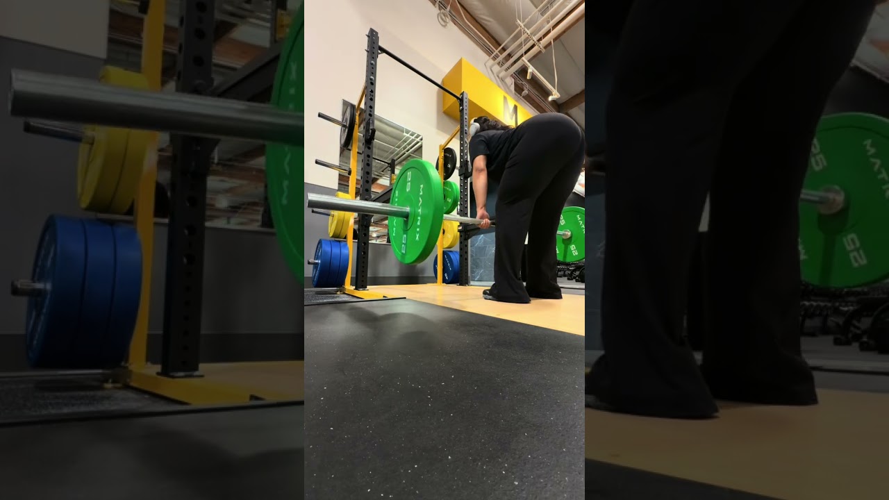 #glutesworkout #gymtok #gymgirls #glutestrength