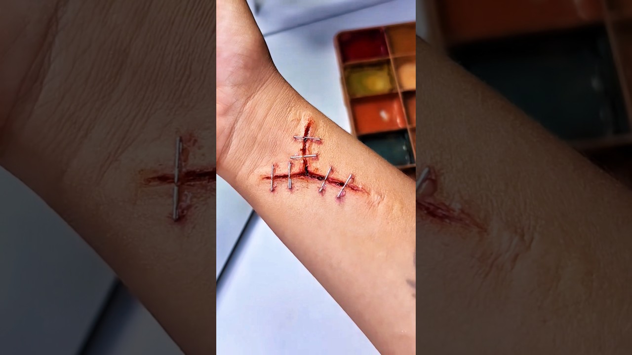100% Realistic Fake Wound DIY! 😱  #SFXMakeup #SpecialEffectsMakeup #FakeWound #MakeupArt #