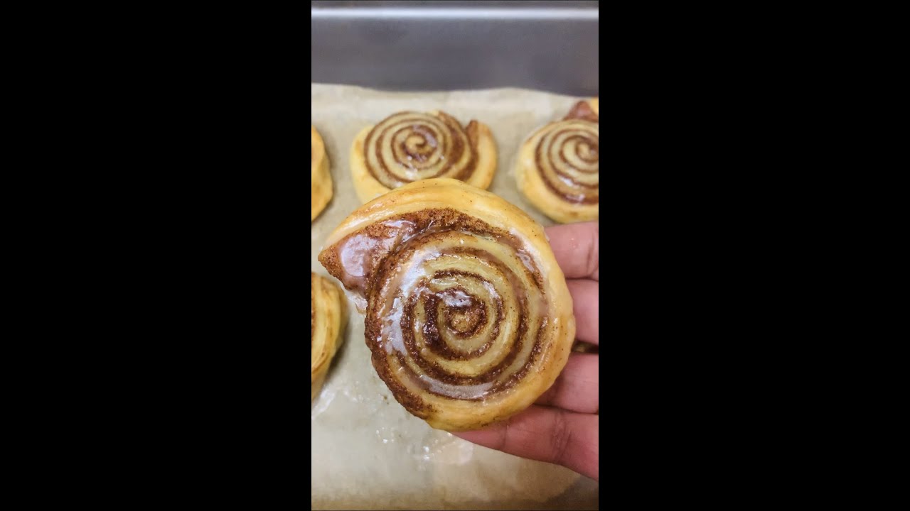 Cinnamon Roll | Cinnamon Roll using Puff pastry recipe #shorts
